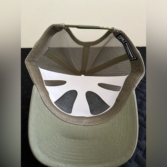 Richardson adjustable trucker hat, green - brand new, with tag - Picture 3 of 4